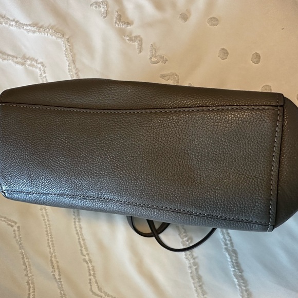 Bag - Picture 2 of 8